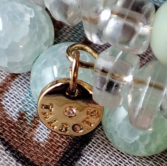 Talbot's Beaded Stone and Plastic Memory Wire Mint Green Mottled Clear NWOT - Picture 3 of 11